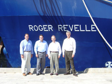  R/V Roger Revelle
